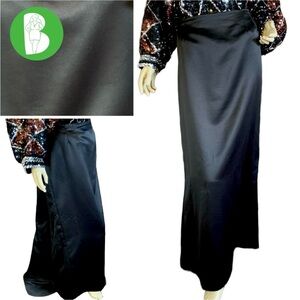 VINTAGE 1990'S ALEX EVENINGS BLACK FULL MAXI SKIRT WITH SMALL BACK TRAIN (XL)